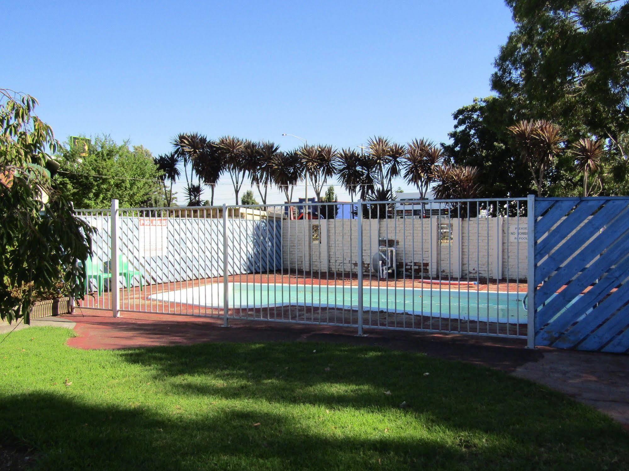 Twin City Motor Inn Wodonga Esterno foto